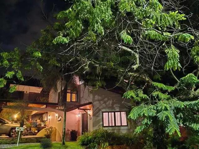 Casa / Sobrado em Condomínio para Venda em Bragança Paulista/SP Residencial Colinas de São Francisco 3 Quartos