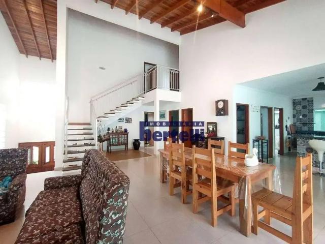 Casa / Sobrado em Condomínio para Venda em Bragança Paulista/SP Residencial Colinas de São Francisco 4 Quartos