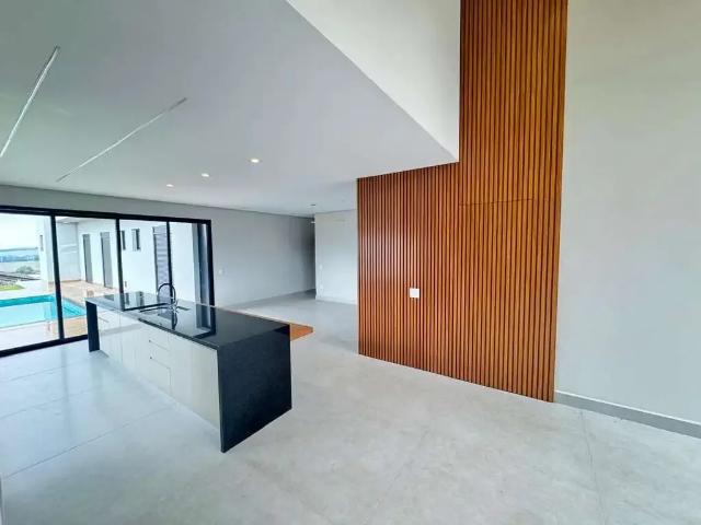 Casa / Sobrado em Condomínio para Venda em Bragança Paulista/SP Residencial Campos do Conde 3 Quartos