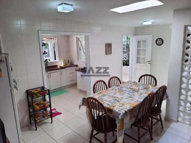 Casa / Sobrado em Condomínio para Venda em Bragança Paulista/SP Residencial Rosário de Fátima 4 Quartos