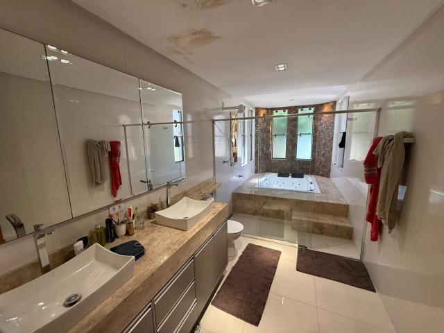 Casa / Sobrado em Condomínio para Venda em Brasília/DF Setor Habitacional Vicente Pires Trecho 1 4 Quartos