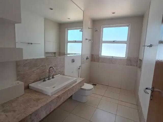 Casa / Sobrado em Condomínio para Venda em Brasília/DF Park Way 4 Quartos