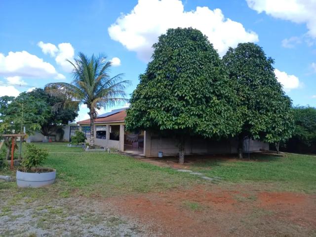 Casa / Sobrado em Condomínio para Venda em Brasília/DF Recanto das Emas 3 Quartos
