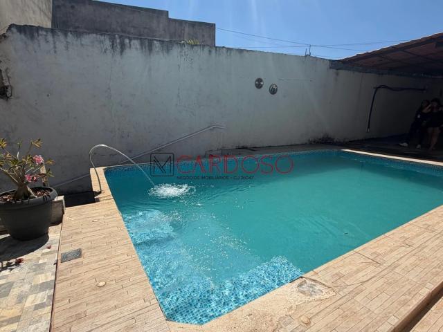 Casa / Sobrado em Condomínio para Venda em Brasília/DF Riacho Fundo I 7 Quartos