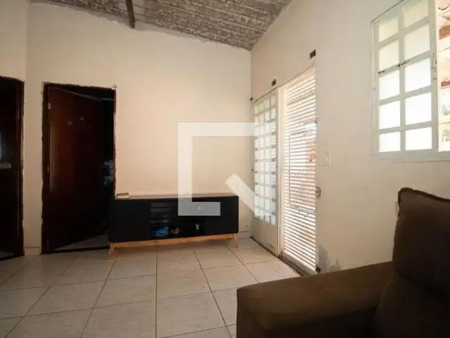 Casa / Sobrado em Condomínio para Venda em Brasília/DF Taguatinga 2 Quartos