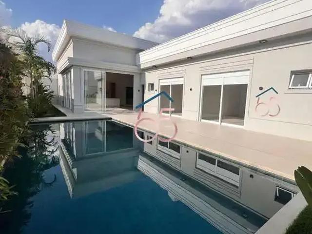 Casa / Sobrado em Condomínio para Venda em Cuiabá/MT Jardim Itália 4 Quartos