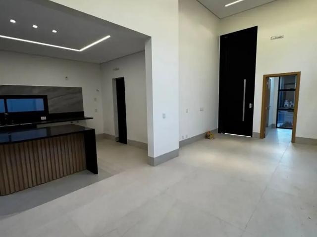 Casa / Sobrado em Condomínio para Venda em Cuiabá/MT Condomínio Belvedere 3 Quartos