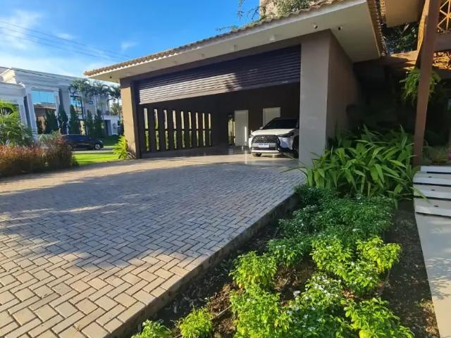 Casa / Sobrado em Condomínio para Venda em Cuiabá/MT Ribeirão do Lipa 4 Quartos