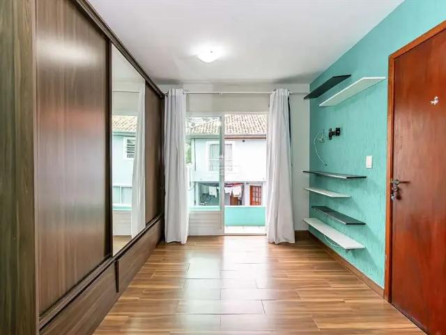 Casa / Sobrado em Condomínio para Venda em Curitiba/PR Cajuru 3 Quartos