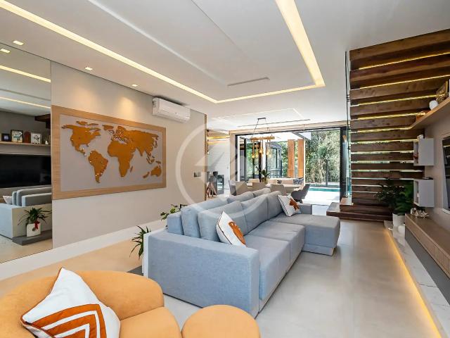 Casa / Sobrado em Condomínio para Venda em Curitiba/PR Campo Comprido 4 Quartos
