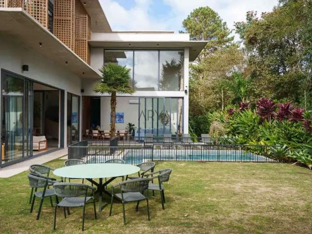Casa / Sobrado em Condomínio para Venda em Curitiba/PR Campo Comprido 5 Quartos
