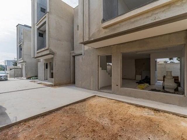 Casa / Sobrado em Condomínio para Venda em Curitiba/PR Capão Raso 3 Quartos