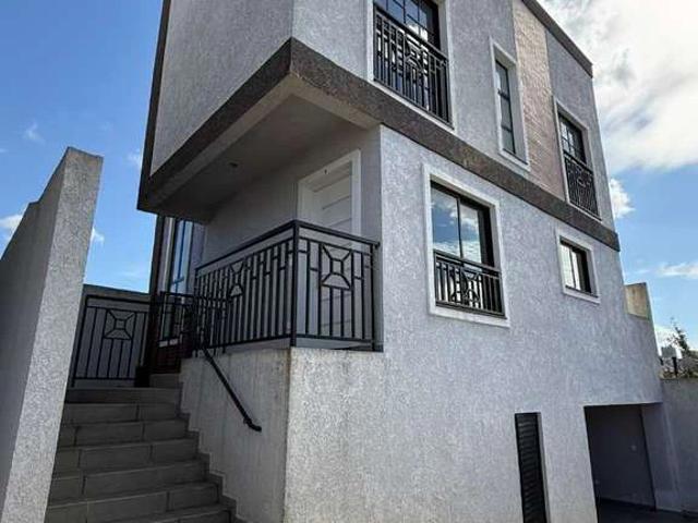 Casa / Sobrado em Condomínio para Venda em Curitiba/PR Capão Raso 3 Quartos