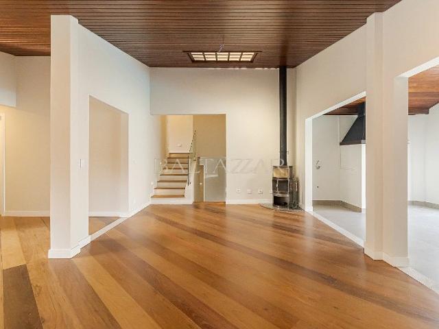 Casa / Sobrado em Condomínio para Venda em Curitiba/PR Cascatinha 4 Quartos