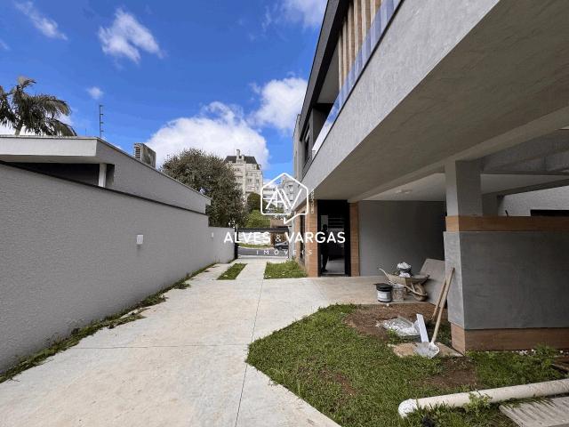 Casa / Sobrado em Condomínio para Venda em Curitiba/PR Ahú 3 Quartos