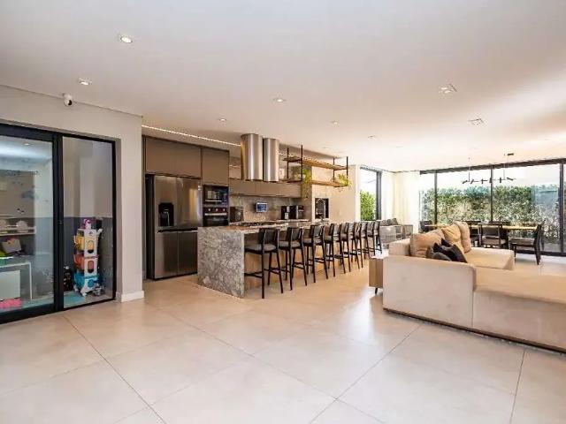 Casa / Sobrado em Condomínio para Venda em Curitiba/PR Ahú 3 Quartos