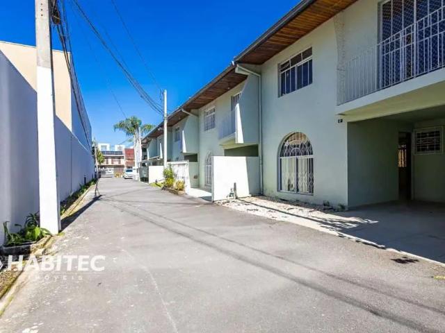 Casa / Sobrado em Condomínio para Venda em Curitiba/PR Alto da Rua XV 3 Quartos