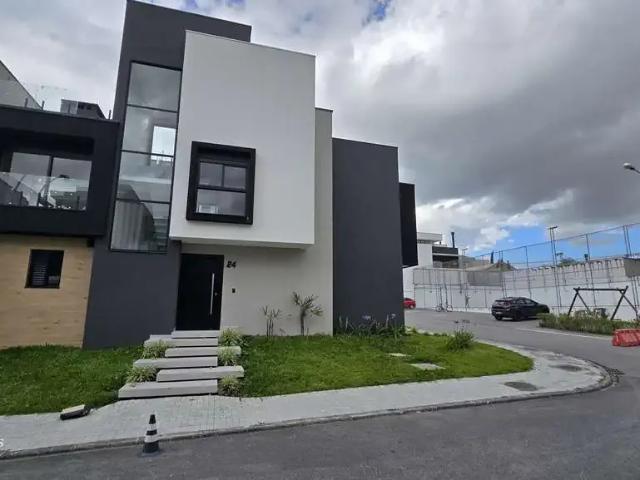 Casa / Sobrado em Condomínio para Venda em Curitiba/PR Boa Vista 3 Quartos