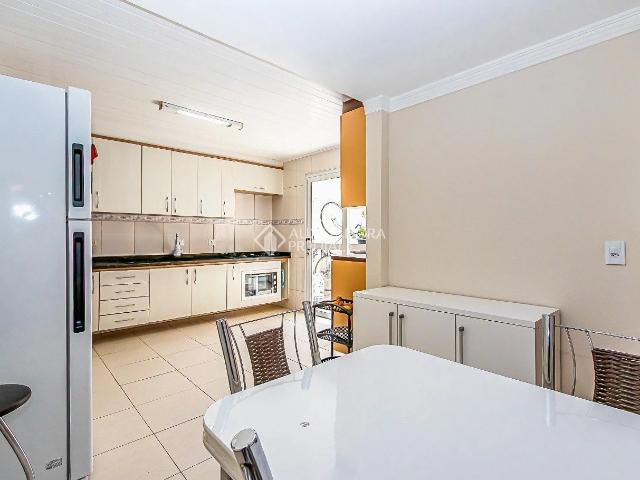 Casa / Sobrado em Condomínio para Venda em Curitiba/PR Boqueirão 3 Quartos