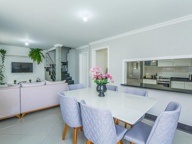 Casa / Sobrado em Condomínio para Venda em Curitiba/PR Boqueirão 3 Quartos