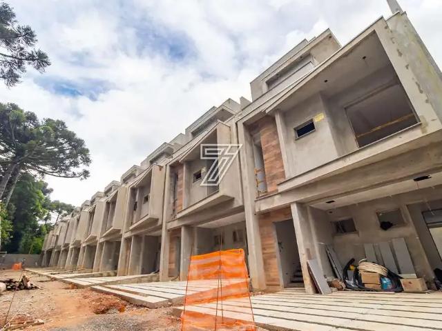 Casa / Sobrado em Condomínio para Venda em Curitiba/PR Boqueirão 4 Quartos