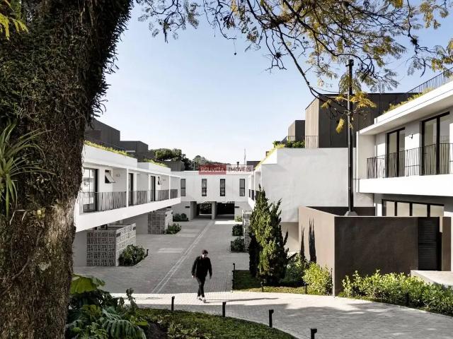 Casa / Sobrado em Condomínio para Venda em Curitiba/PR Guabirotuba 3 Quartos
