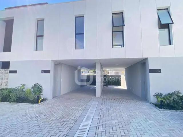 Casa / Sobrado em Condomínio para Venda em Curitiba/PR Guabirotuba 3 Quartos