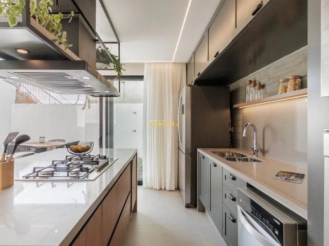 Casa / Sobrado em Condomínio para Venda em Curitiba/PR Guabirotuba 3 Quartos