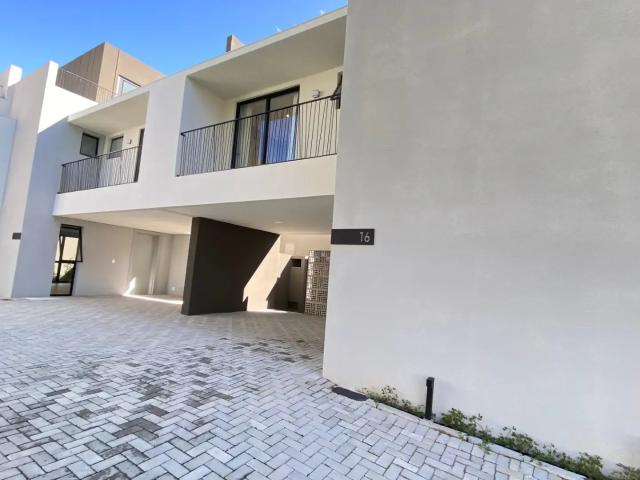 Casa / Sobrado em Condomínio para Venda em Curitiba/PR Guabirotuba 3 Quartos