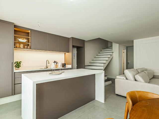 Casa / Sobrado em Condomínio para Venda em Curitiba/PR Guabirotuba 3 Quartos