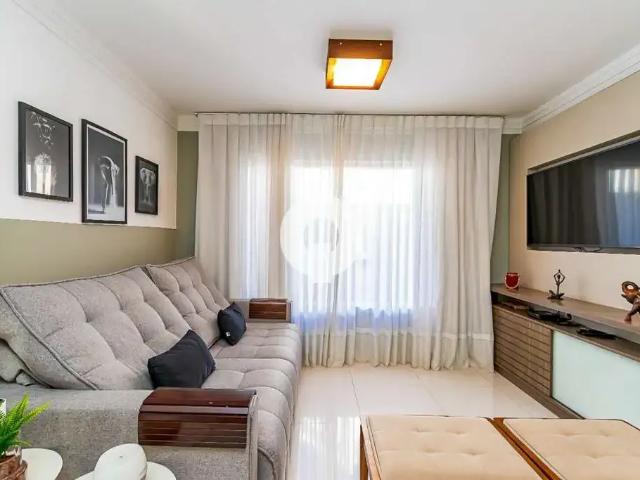 Casa / Sobrado em Condomínio para Venda em Curitiba/PR Guabirotuba 3 Quartos
