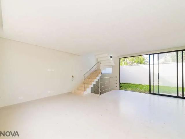 Casa / Sobrado em Condomínio para Venda em Curitiba/PR Guabirotuba 3 Quartos