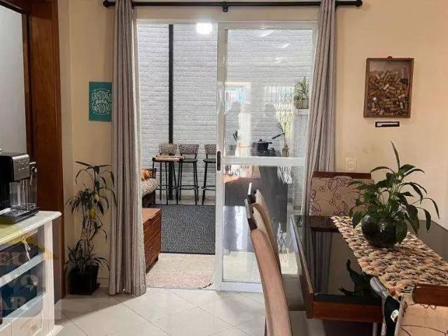 Casa / Sobrado em Condomínio para Venda em Curitiba/PR Guaíra 3 Quartos