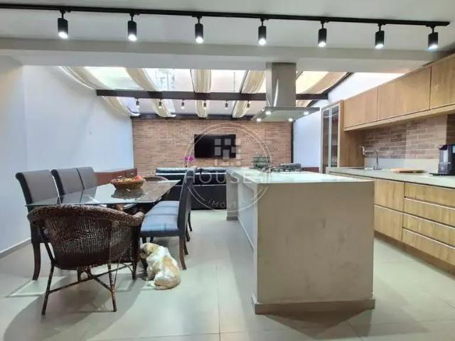 Casa / Sobrado em Condomínio para Venda em Curitiba/PR Jardim Social 3 Quartos