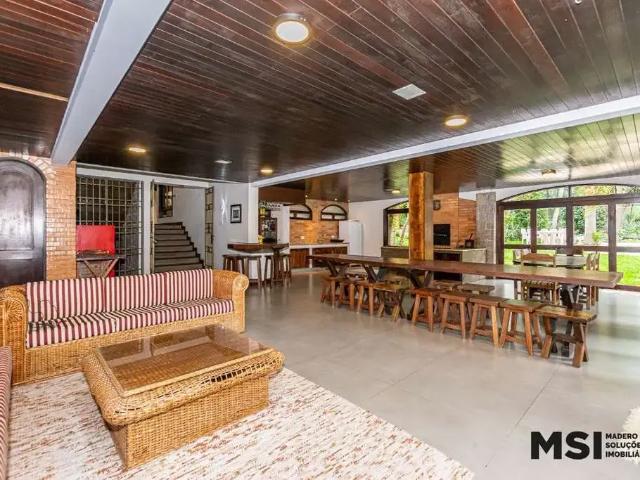 Casa / Sobrado em Condomínio para Venda em Curitiba/PR Orleans 4 Quartos