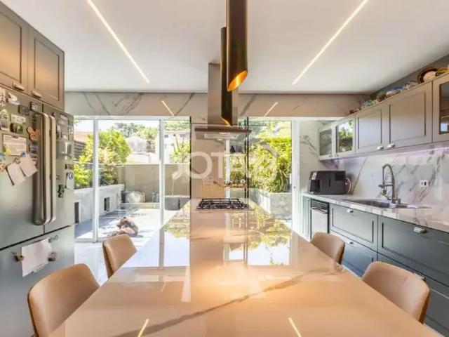 Casa / Sobrado em Condomínio para Venda em Curitiba/PR Mercês 3 Quartos