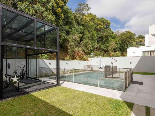 Casa / Sobrado em Condomínio para Venda em Curitiba/PR São João 4 Quartos