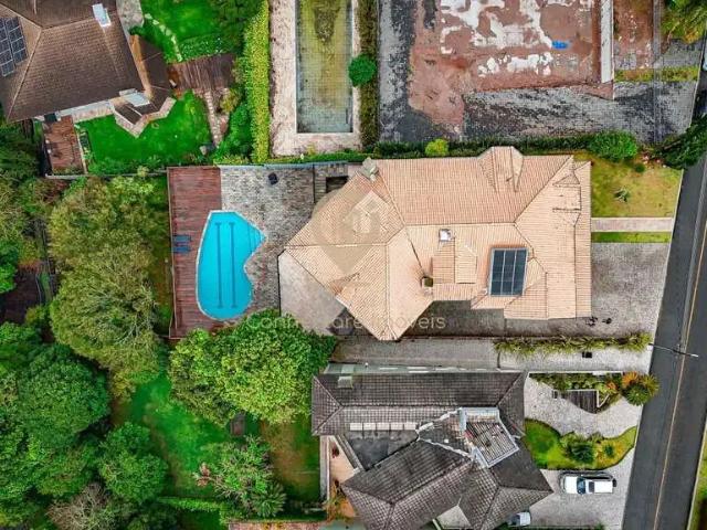 Casa / Sobrado em Condomínio para Venda em Curitiba/PR São João 5 Quartos