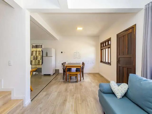 Casa / Sobrado em Condomínio para Venda em Curitiba/PR Santo Inácio 3 Quartos