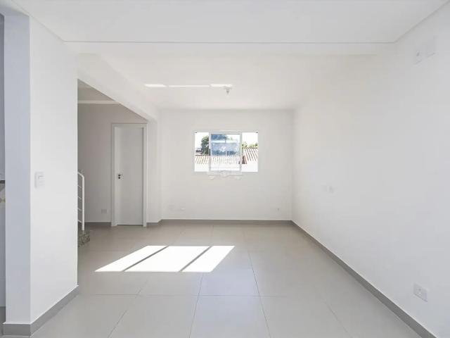 Casa / Sobrado em Condomínio para Venda em Curitiba/PR Santa Cândida 2 Quartos