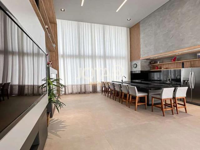 Casa / Sobrado em Condomínio para Venda em Curitiba/PR Santa Felicidade 4 Quartos