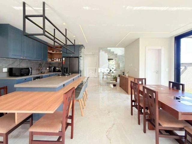 Casa / Sobrado em Condomínio para Venda em Curitiba/PR Santa Felicidade 4 Quartos