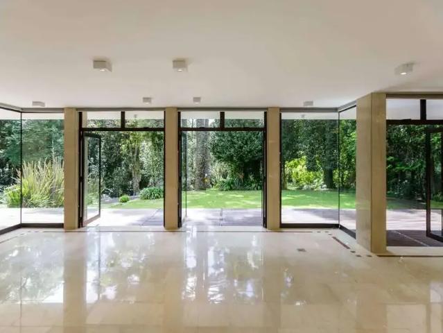 Casa / Sobrado em Condomínio para Venda em Curitiba/PR Santa Felicidade 5 Quartos