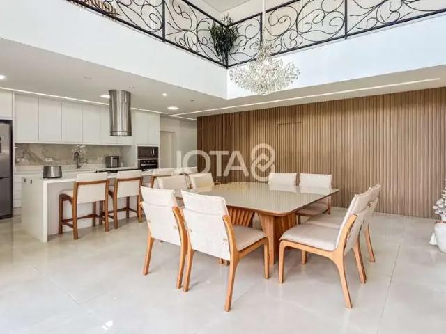 Casa / Sobrado em Condomínio para Venda em Curitiba/PR Santa Felicidade 5 Quartos