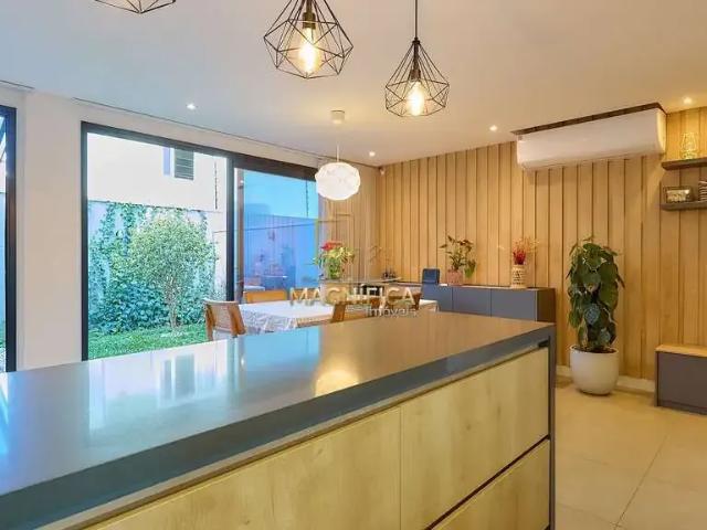 Casa / Sobrado em Condomínio para Venda em Curitiba/PR Santa Felicidade 3 Quartos