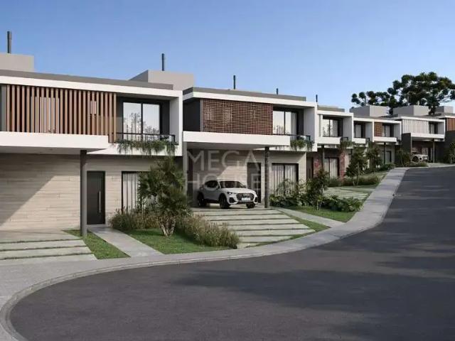 Casa / Sobrado em Condomínio para Venda em Curitiba/PR Santa Felicidade 3 Quartos