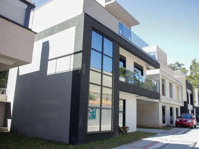 Casa / Sobrado em Condomínio para Venda em Curitiba/PR Santa Felicidade 3 Quartos