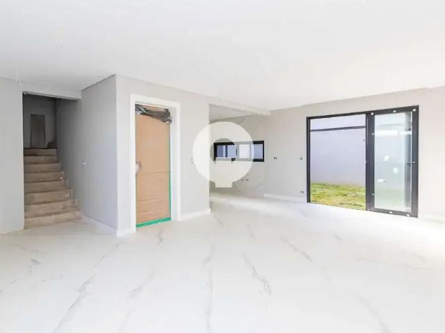 Casa / Sobrado em Condomínio para Venda em Curitiba/PR Seminário 3 Quartos