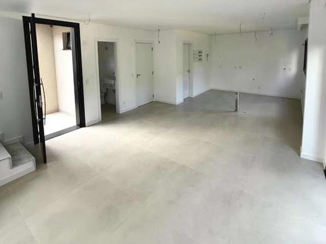 Casa / Sobrado em Condomínio para Venda em Curitiba/PR Seminário 3 Quartos