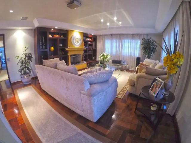 Casa / Sobrado em Condomínio para Venda em Curitiba/PR Seminário 5 Quartos